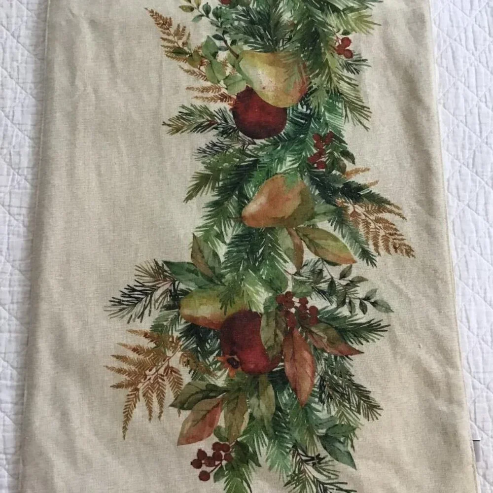 TABLE RUNNER French Farmhouse Lillian August 16